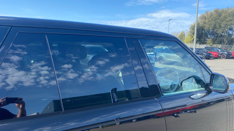 Land Rover Range Rover 4.4 P530 V8 First Edition 4dr Auto Petrol Estate